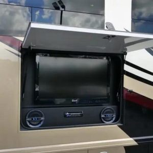 2013 American Coach Revolution 38S