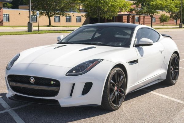 2015 Jaguar F-Type R Coupe