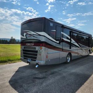 2014 Winnebago Forza 38R
