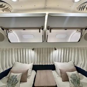 2022 Airstream Globetrotter 30RB TWIN