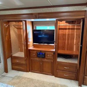 2011 Winnebago ELLIPSE 42QD