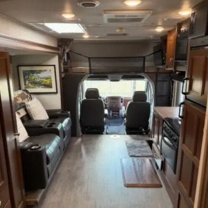 2018 Forest River SUNSEEKER 2400 MBS