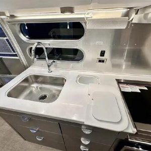 2022 Airstream Globetrotter 30RB TWIN