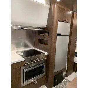 2020 Airstream GLOBETROTTER 23FB TWIN