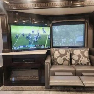 2018 Monaco SIGNATURE 44M