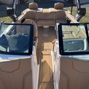 2024 Mastercraft XT25