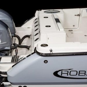 2024 Robalo R250 Center Console