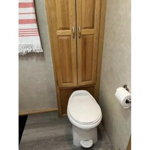 2005 Show Hauler 43 ft with RARE 12 ft. GARAGE