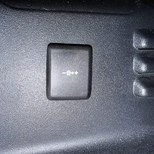 2025 Land Rover Defender 110 P400 Sedona Edition