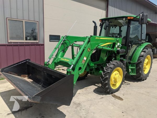 2018 JOHN DEERE 5075E