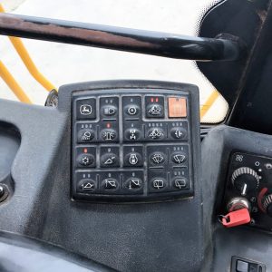 2005 JOHN DEERE 824J