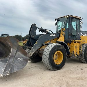 2014 DEERE Loaders 624K