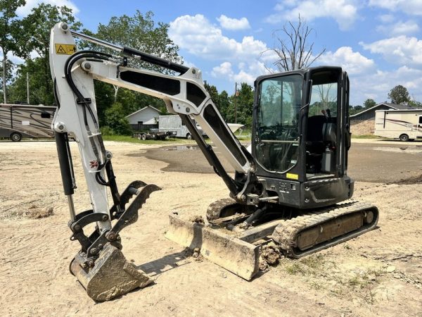 2022 BOBCAT Excavators E35