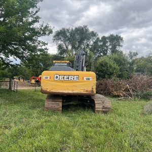 2010 John Deere Excavators 200D LC