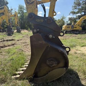 2022 KOMATSU Excavators PC360 LC-11