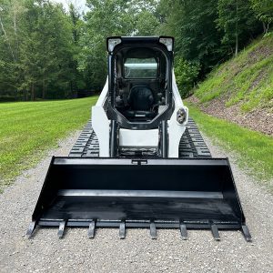 2019 BOBCAT Skid Steers T740