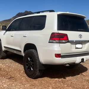 2016 Toyota Land Cruiser Sport Utility