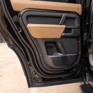 2025 Land Rover Defender 130 V8