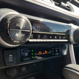 2025 Toyota RAV4 XSE Plug-In Hybrid Platinum Package