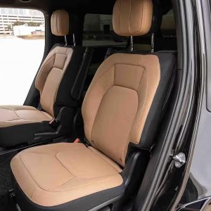 2025 Land Rover Defender 130 V8